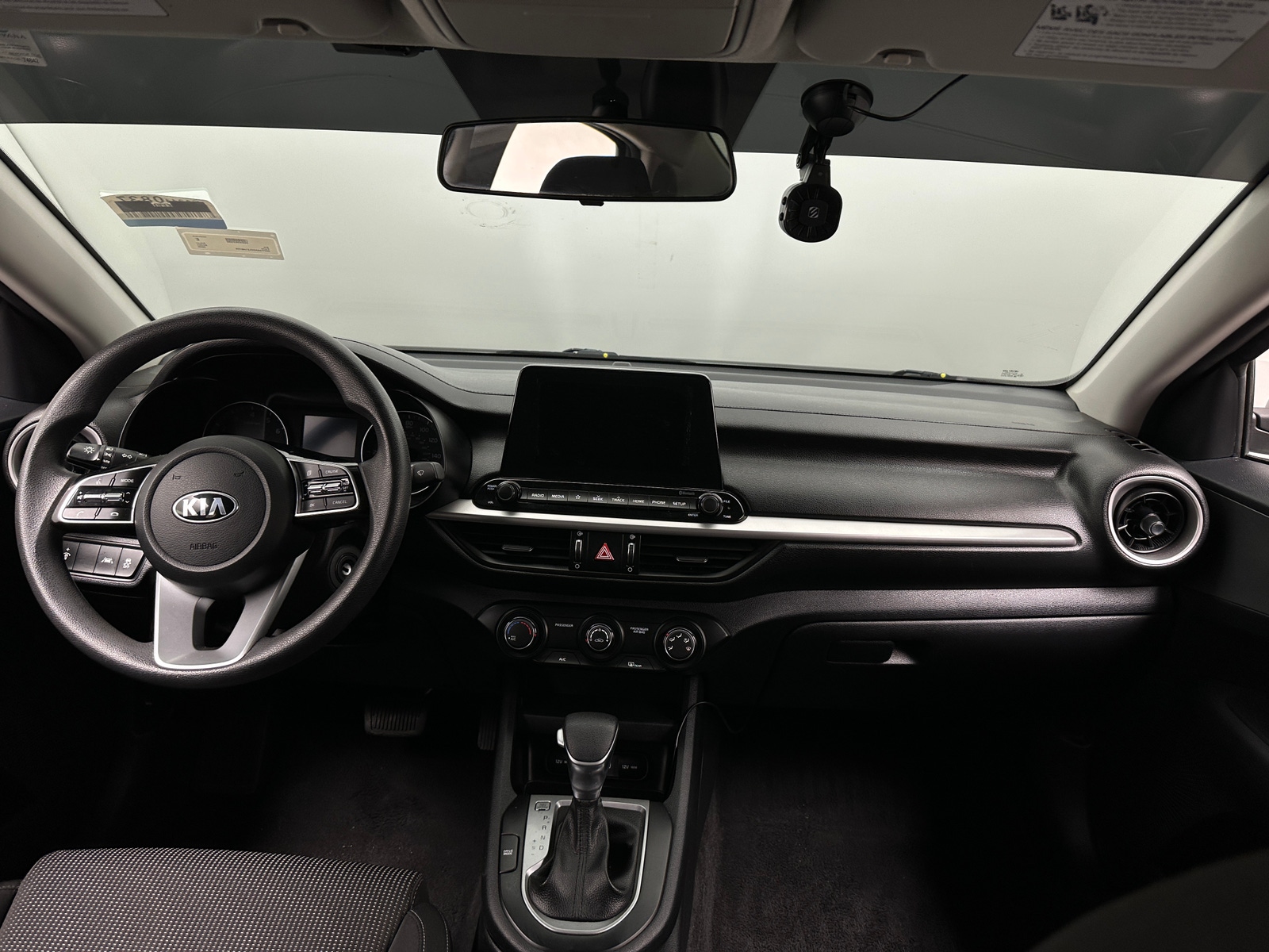 Thumbnail: 2020 Kia Forte - 3