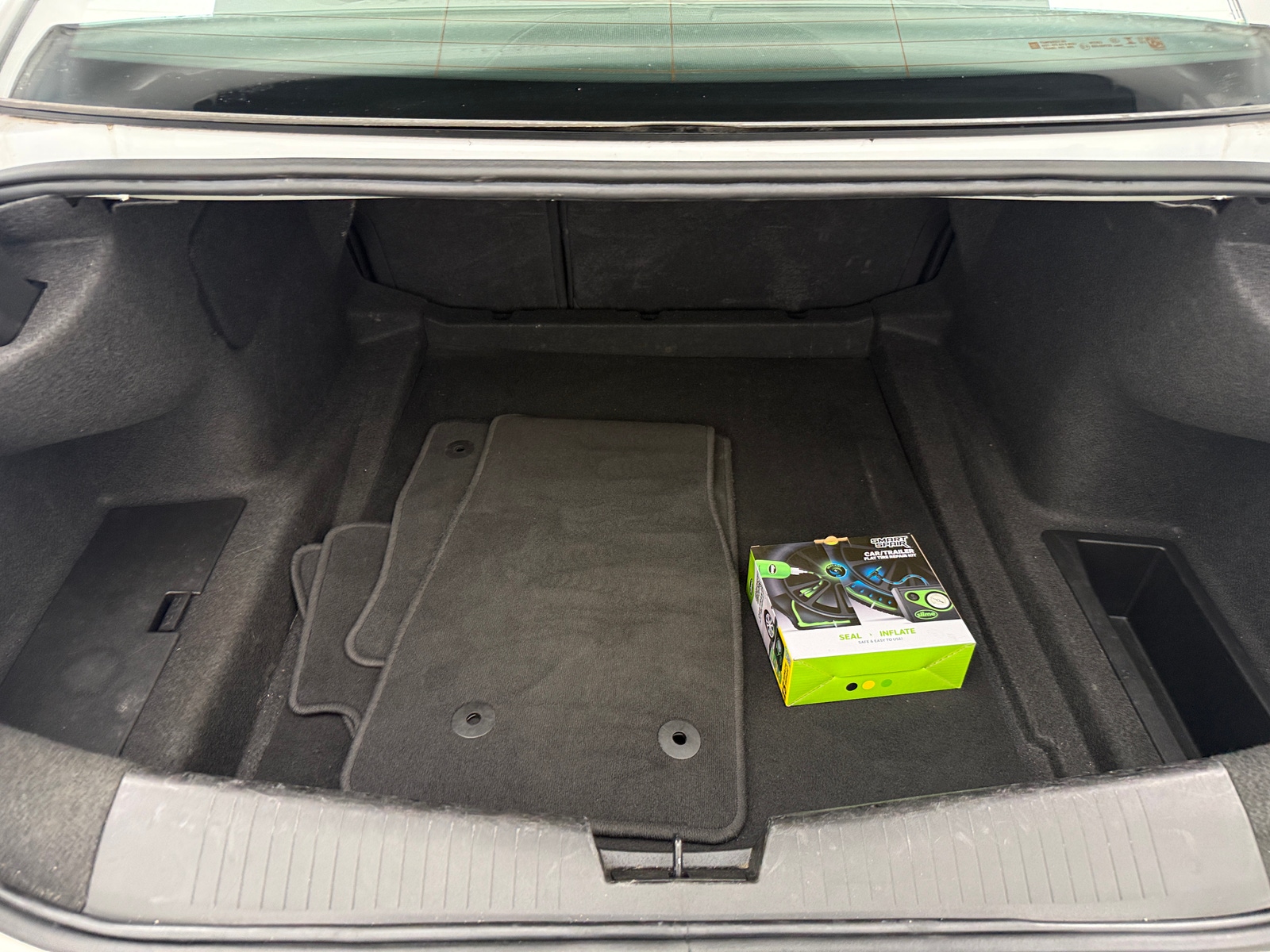 Thumbnail: 2024 Cadillac CT4 - 6