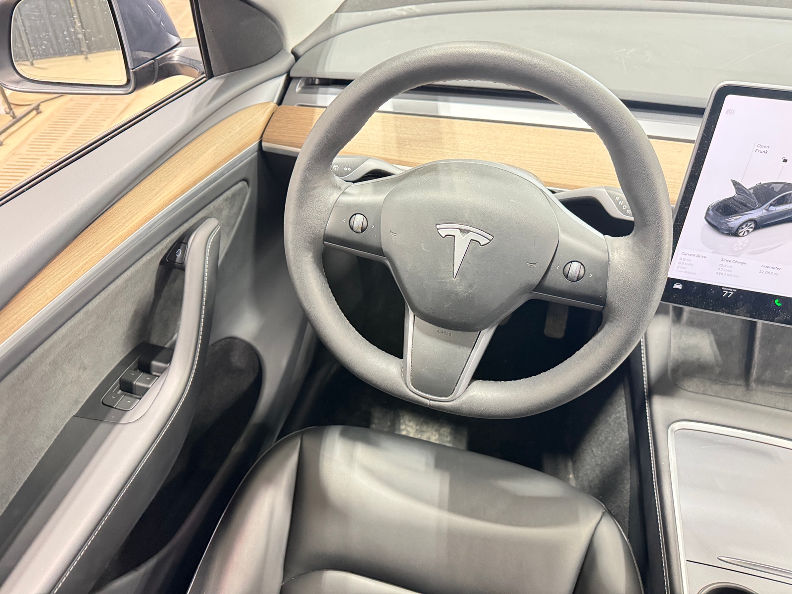 Thumbnail: 2023 Tesla Model Y - 4
