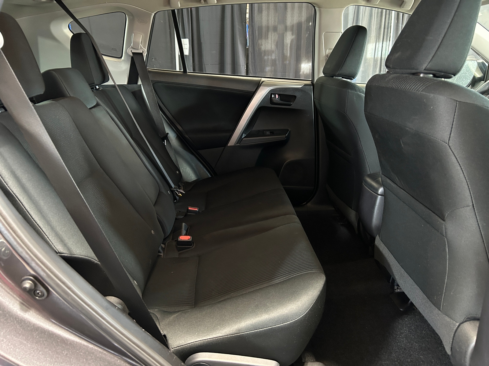 Thumbnail: 2017 Toyota RAV4 - 6