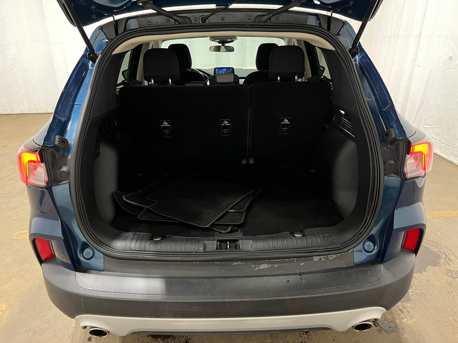 Thumbnail: 2020 Ford Escape - 7