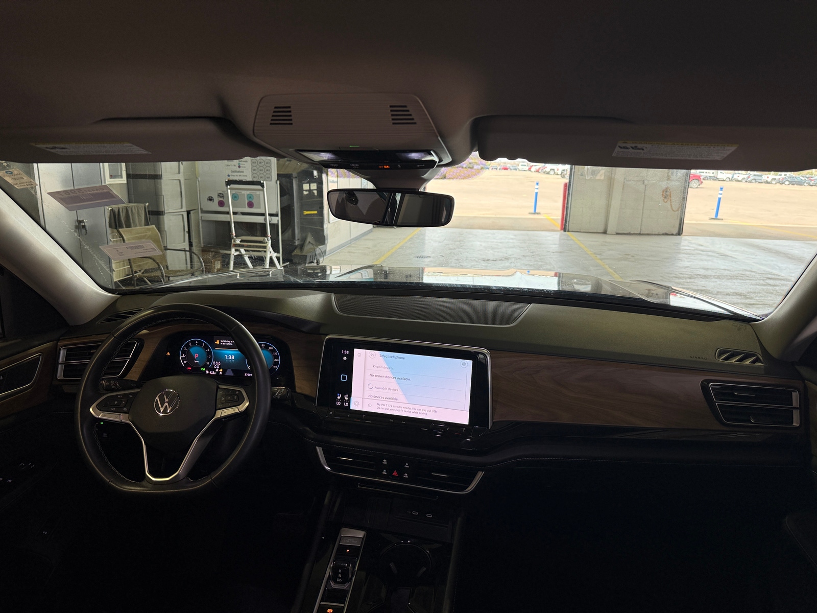 Thumbnail: 2025 Volkswagen Atlas - 2