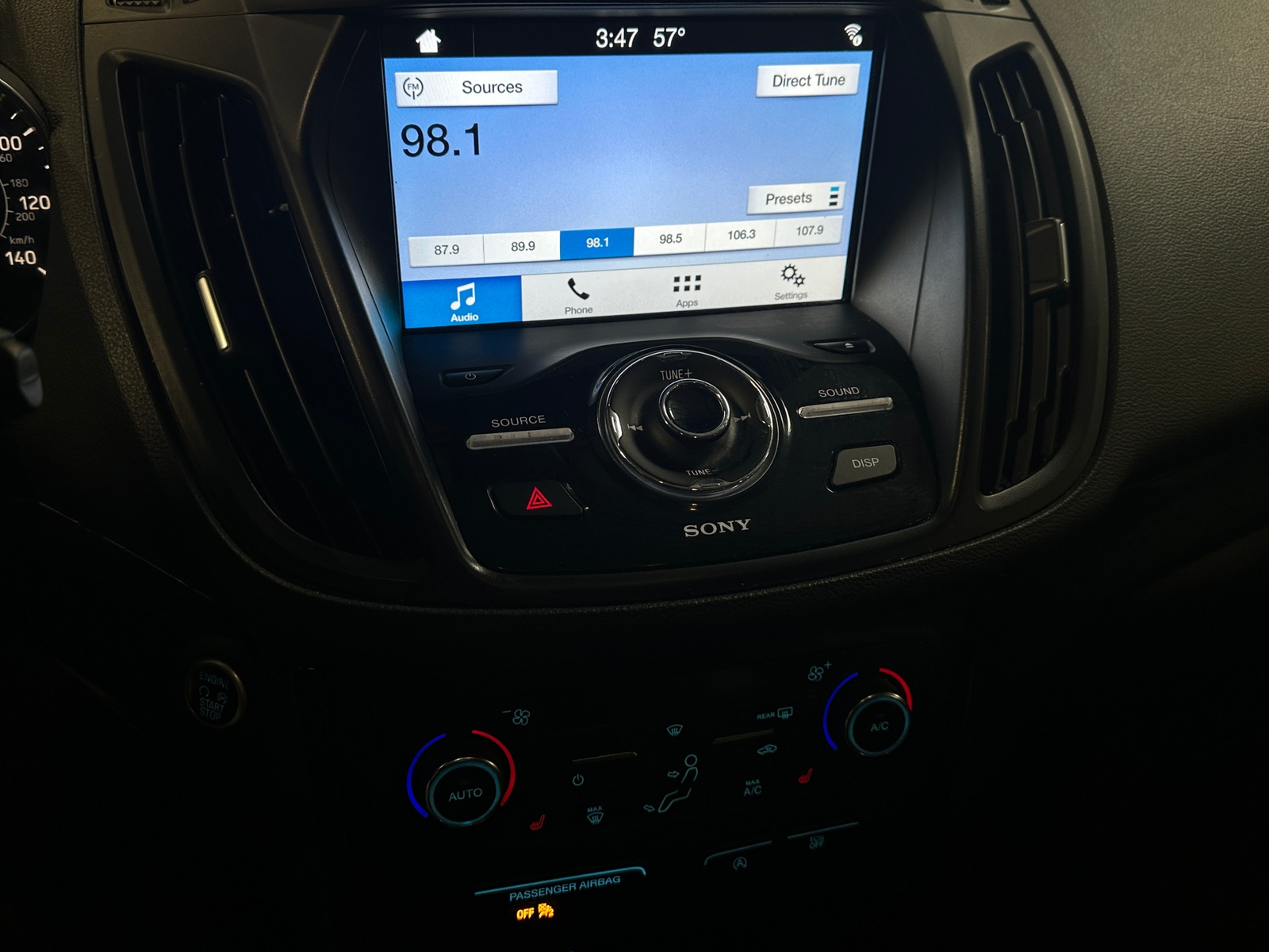 Thumbnail: 2017 Ford Escape - 3