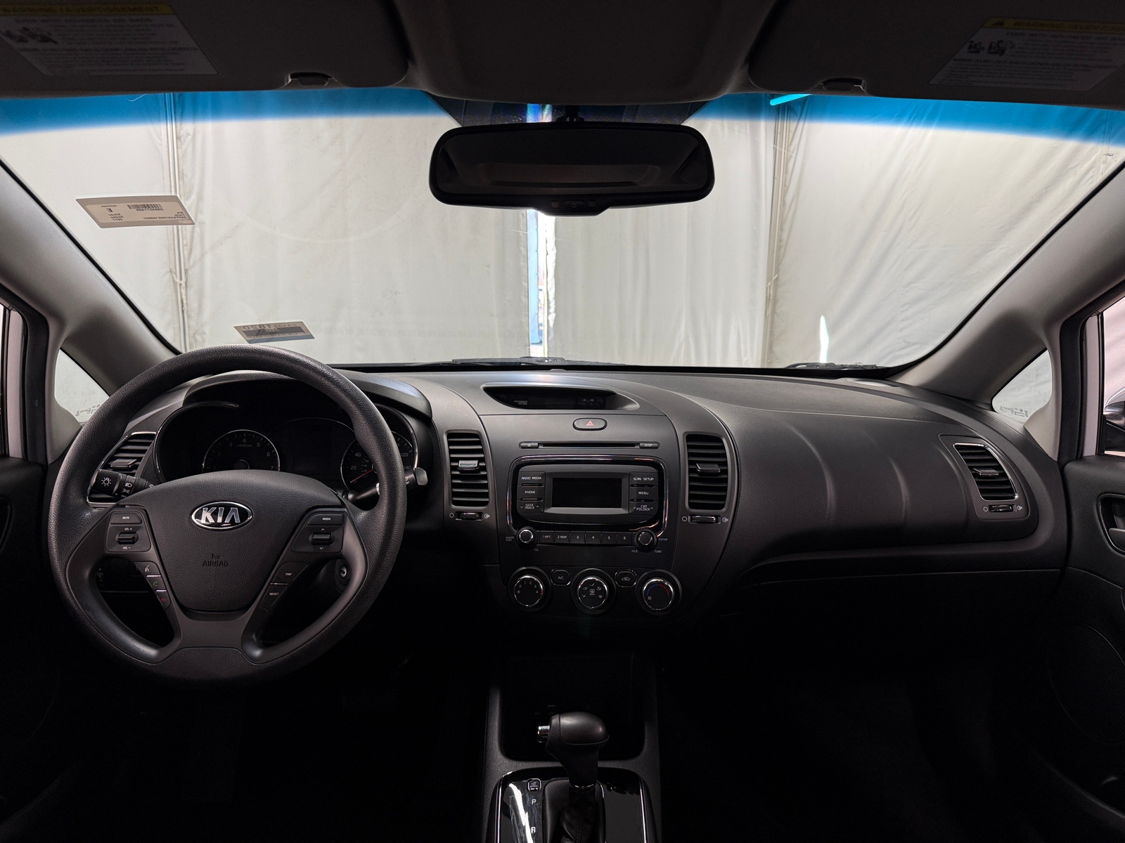 Thumbnail: 2017 Kia Forte - 3