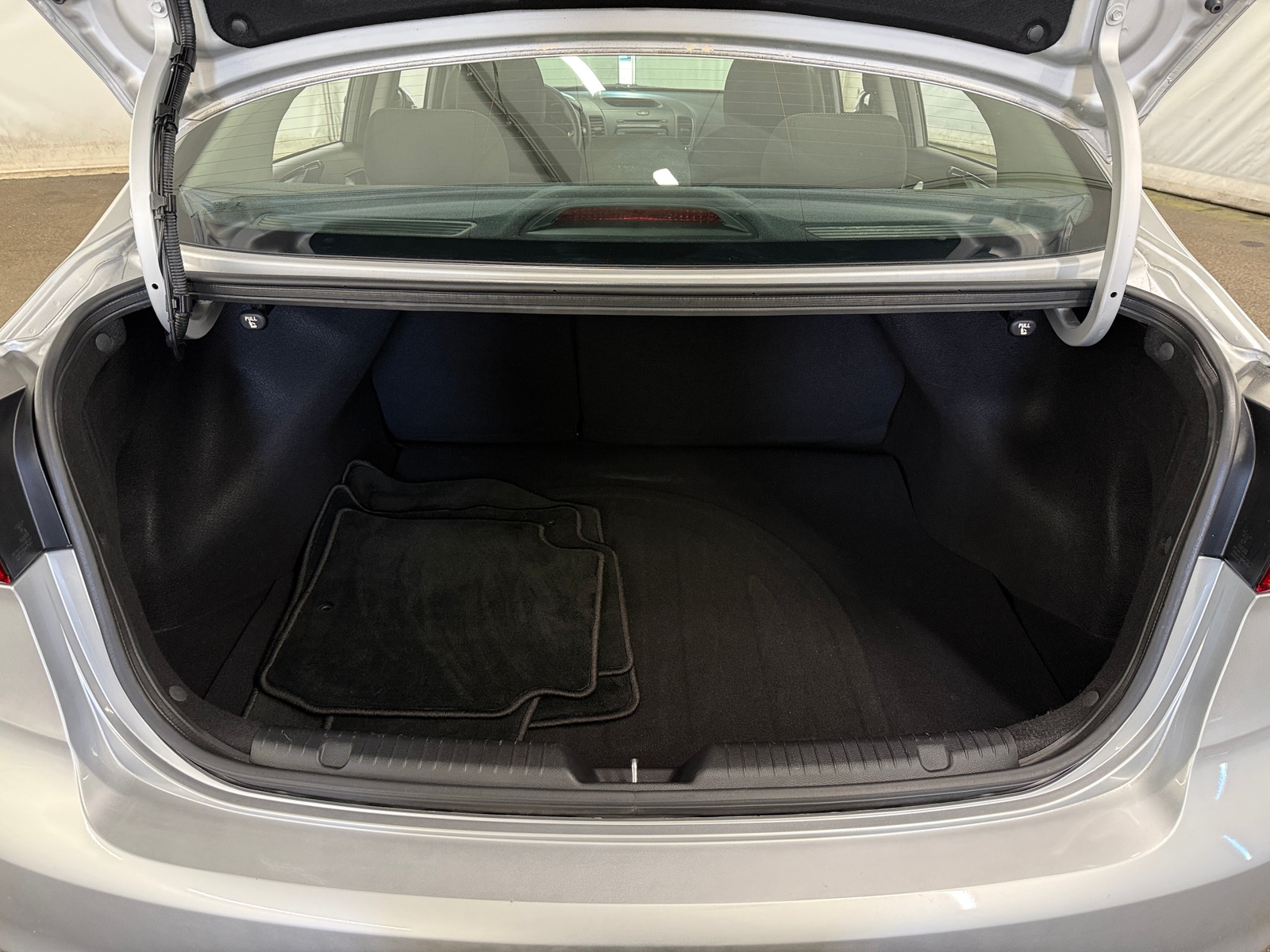 Thumbnail: 2017 Kia Forte - 7