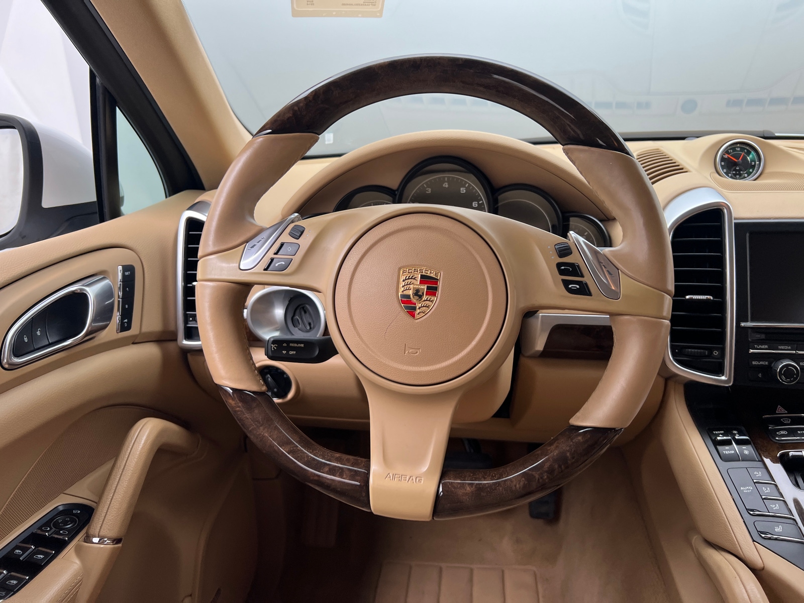 Thumbnail: 2014 Porsche Cayenne - 4