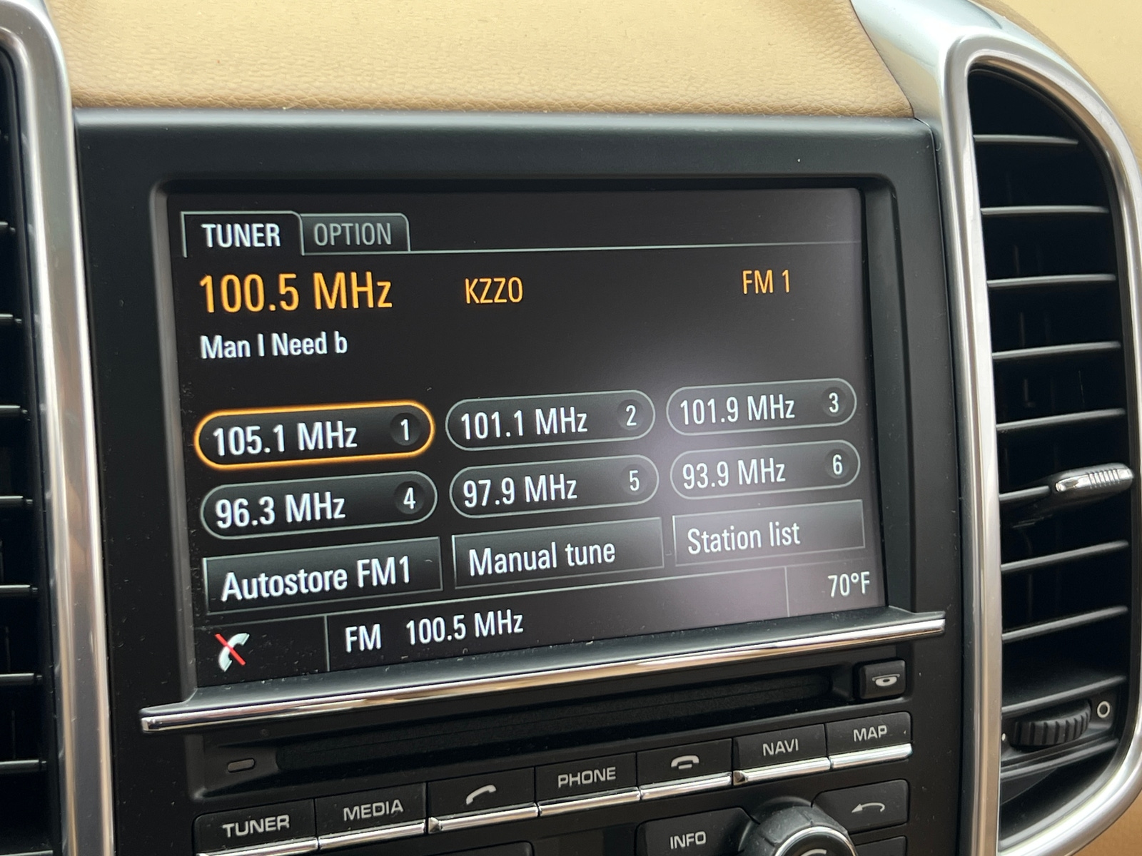 Thumbnail: 2014 Porsche Cayenne - 3