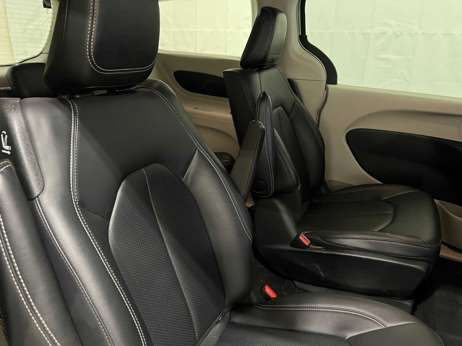 Thumbnail: 2024 Chrysler Pacifica - 5