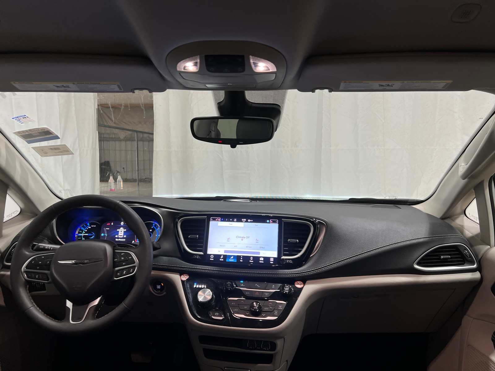 Thumbnail: 2024 Chrysler Pacifica - 2