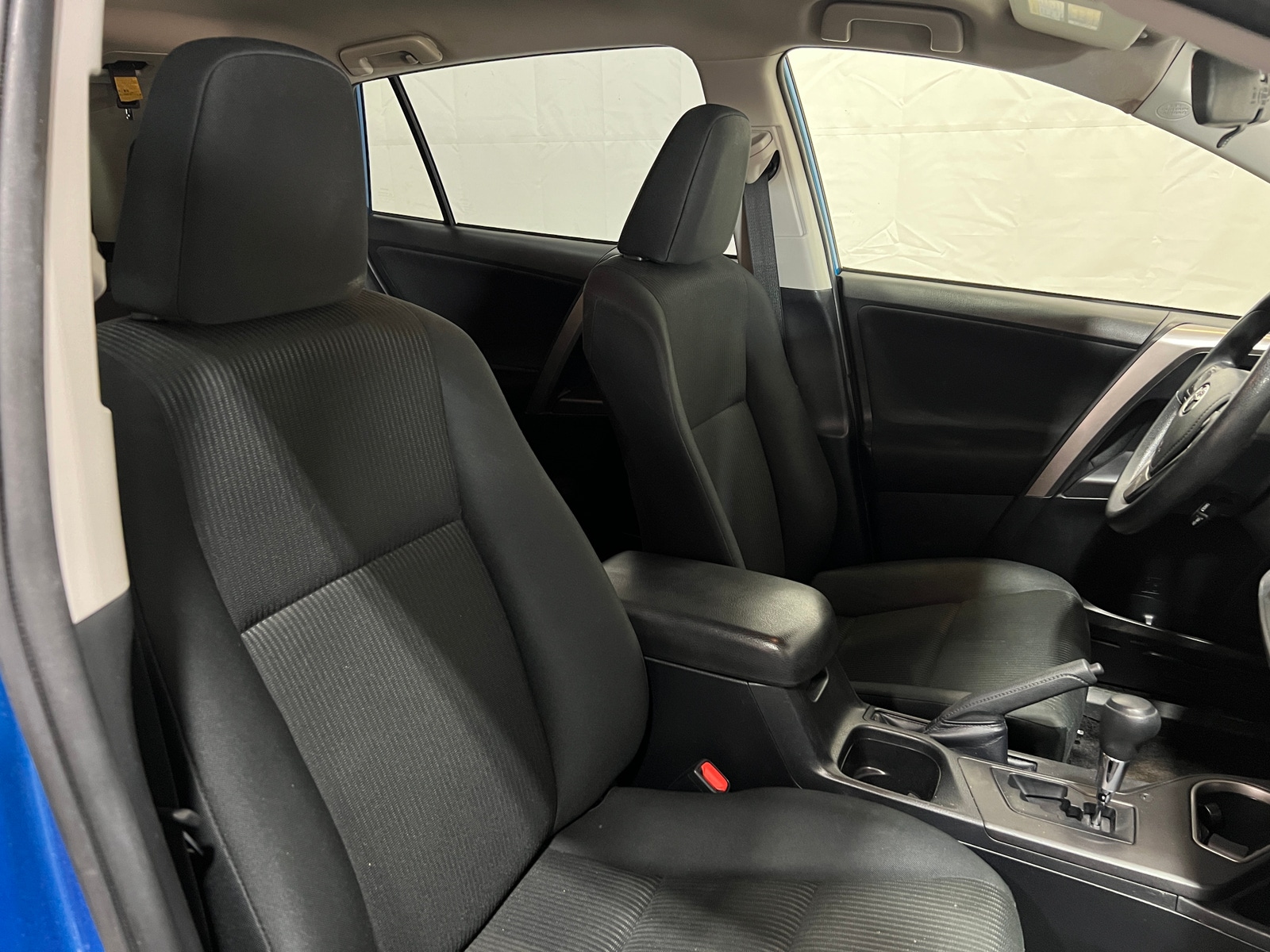 Thumbnail: 2018 Toyota RAV4 - 2