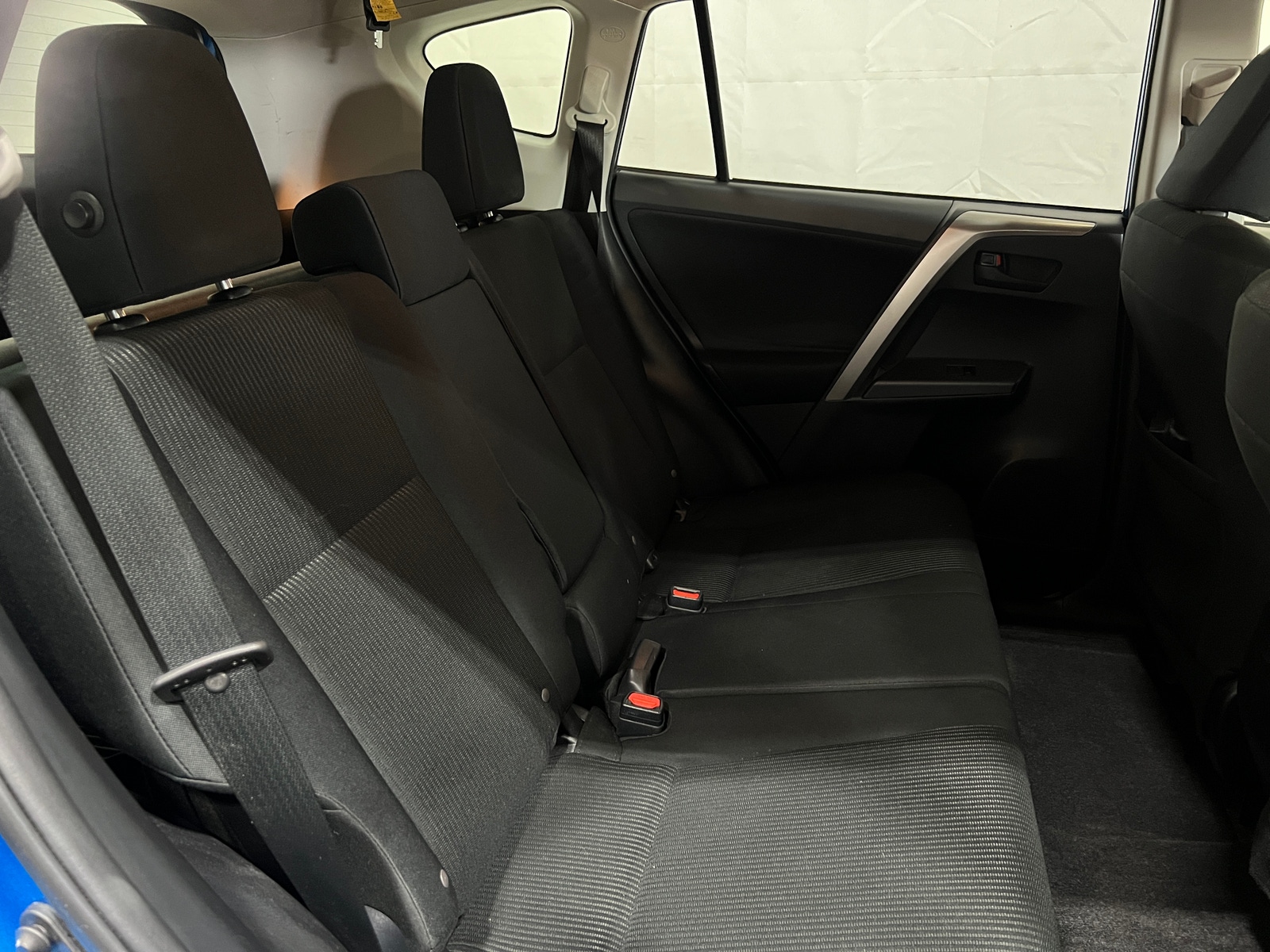 Thumbnail: 2018 Toyota RAV4 - 6