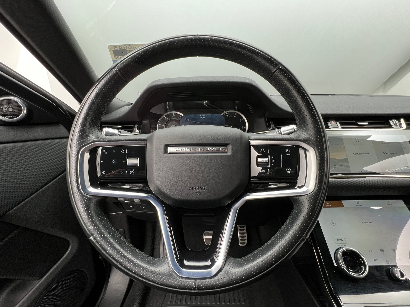 Thumbnail: 2022 Land Rover Range Rover Evoque - 4