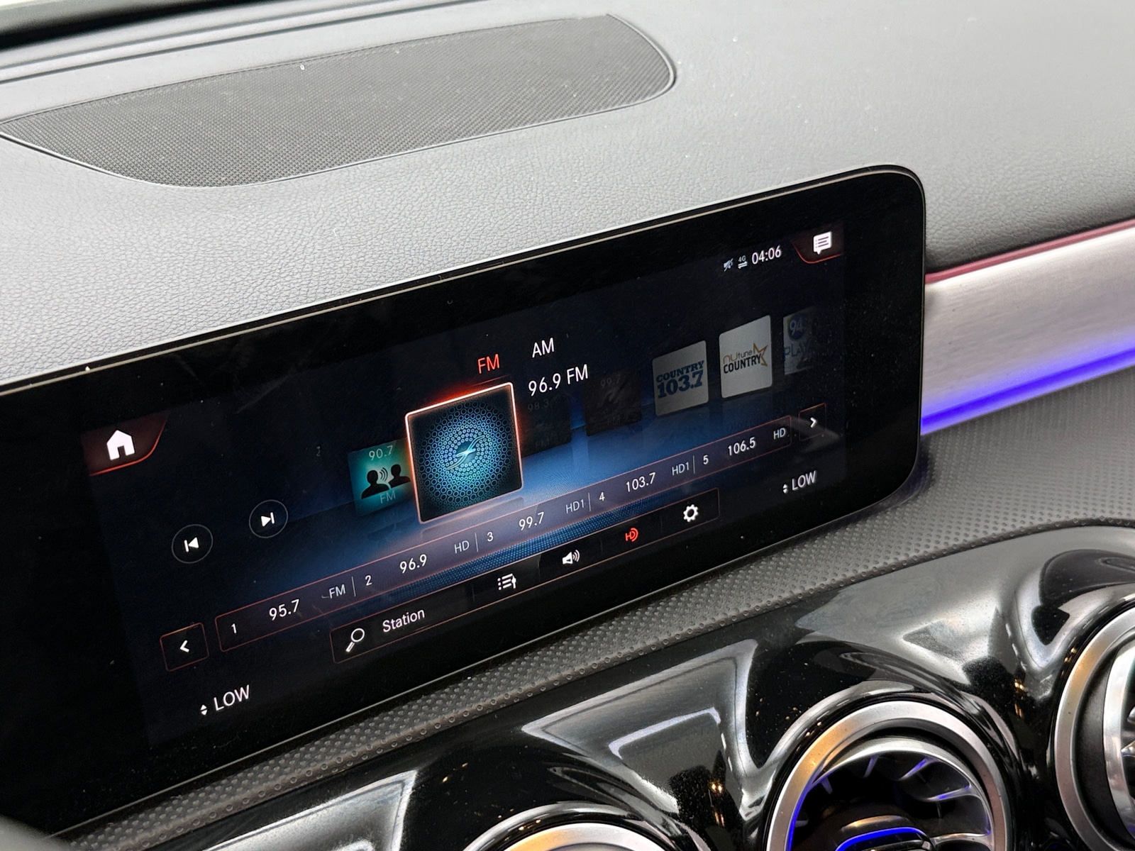 Thumbnail: 2022 Mercedes-Benz A-Class - 3