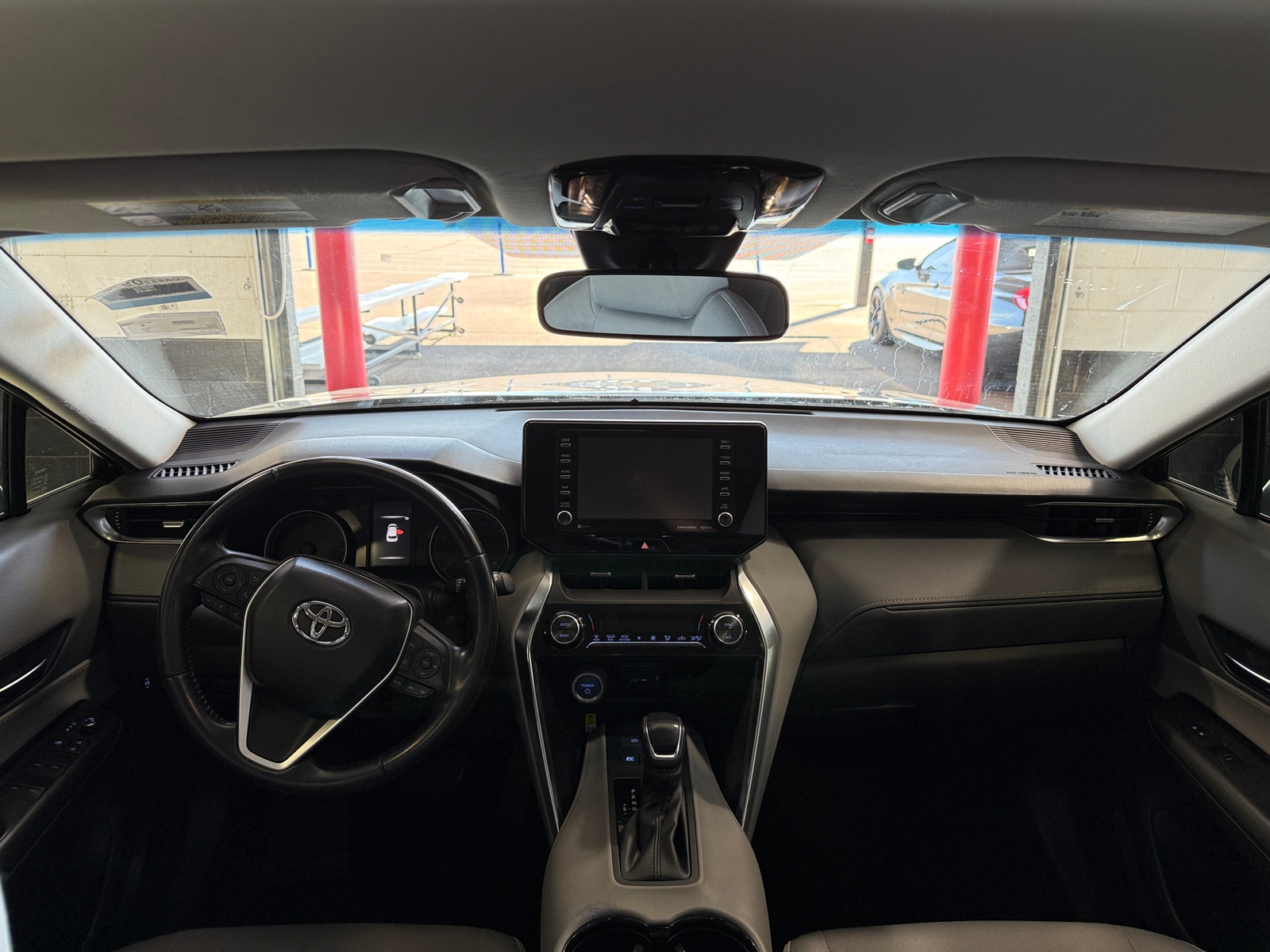 Thumbnail: 2021 Toyota Venza - 3