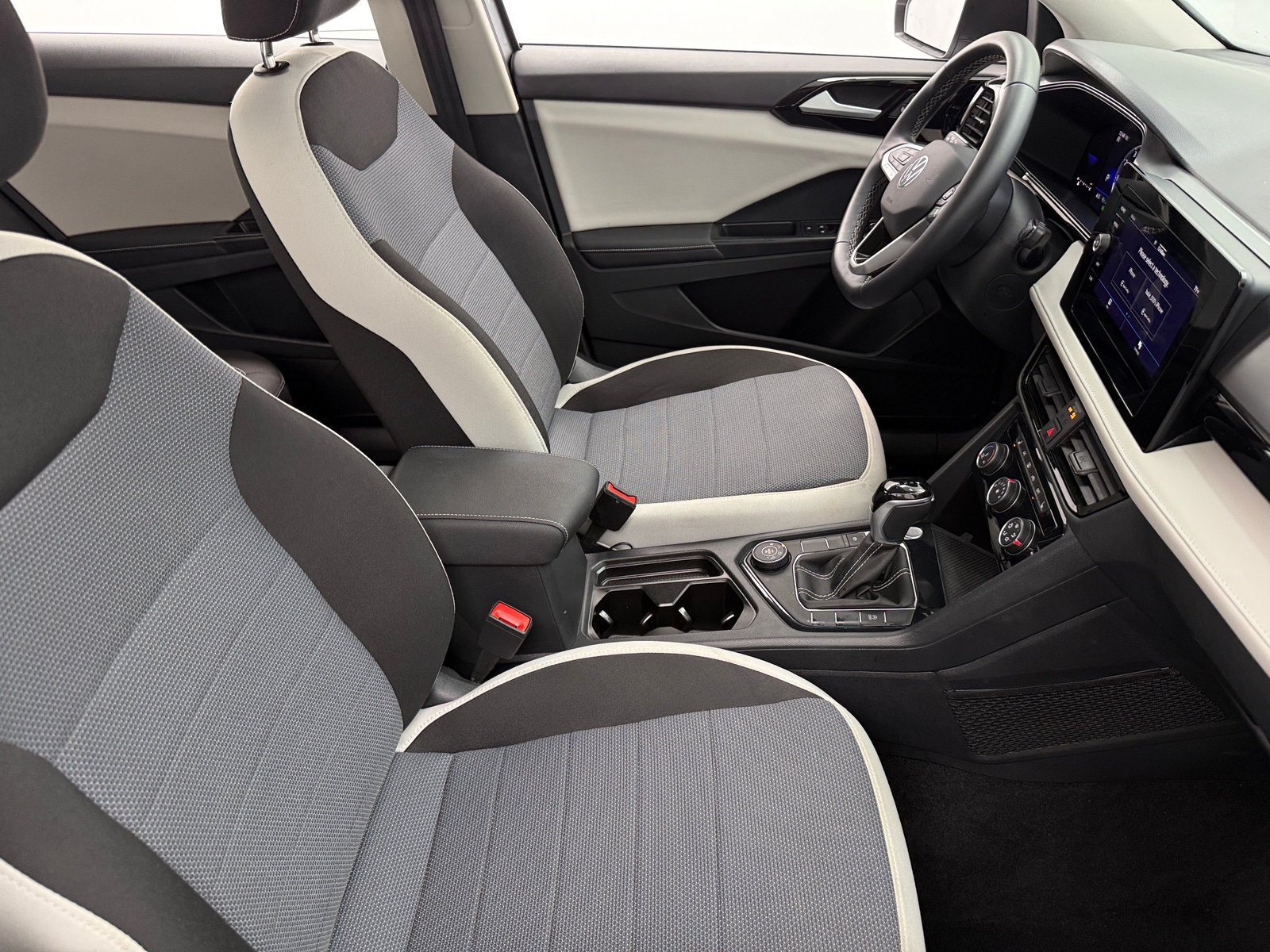 Thumbnail: 2025 Volkswagen Taos - 2