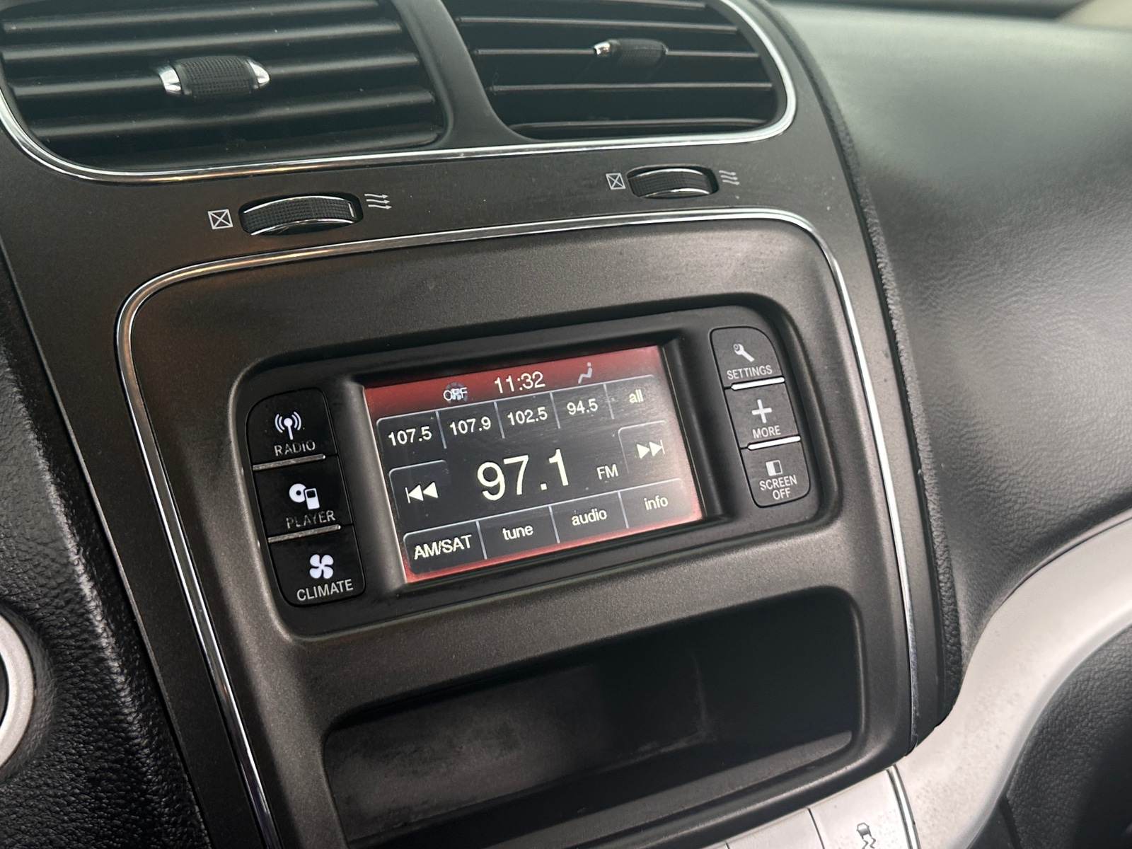 Thumbnail: 2020 Dodge Journey - 4