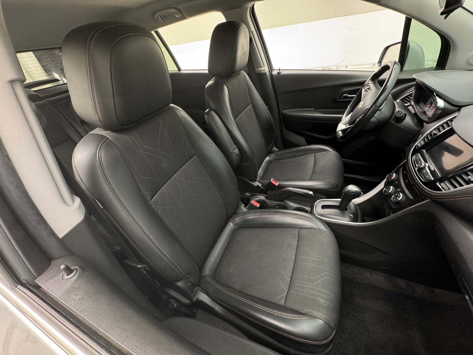 Thumbnail: 2019 Chevrolet Trax - 2