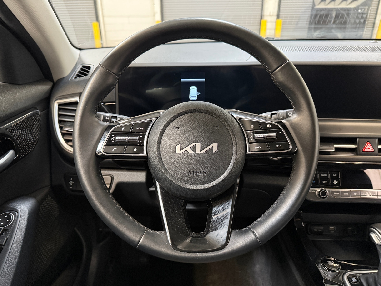 Thumbnail: 2025 Kia Seltos - 4