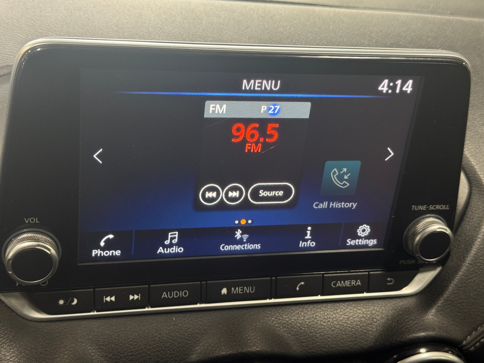 Thumbnail: 2022 Nissan Sentra - 4