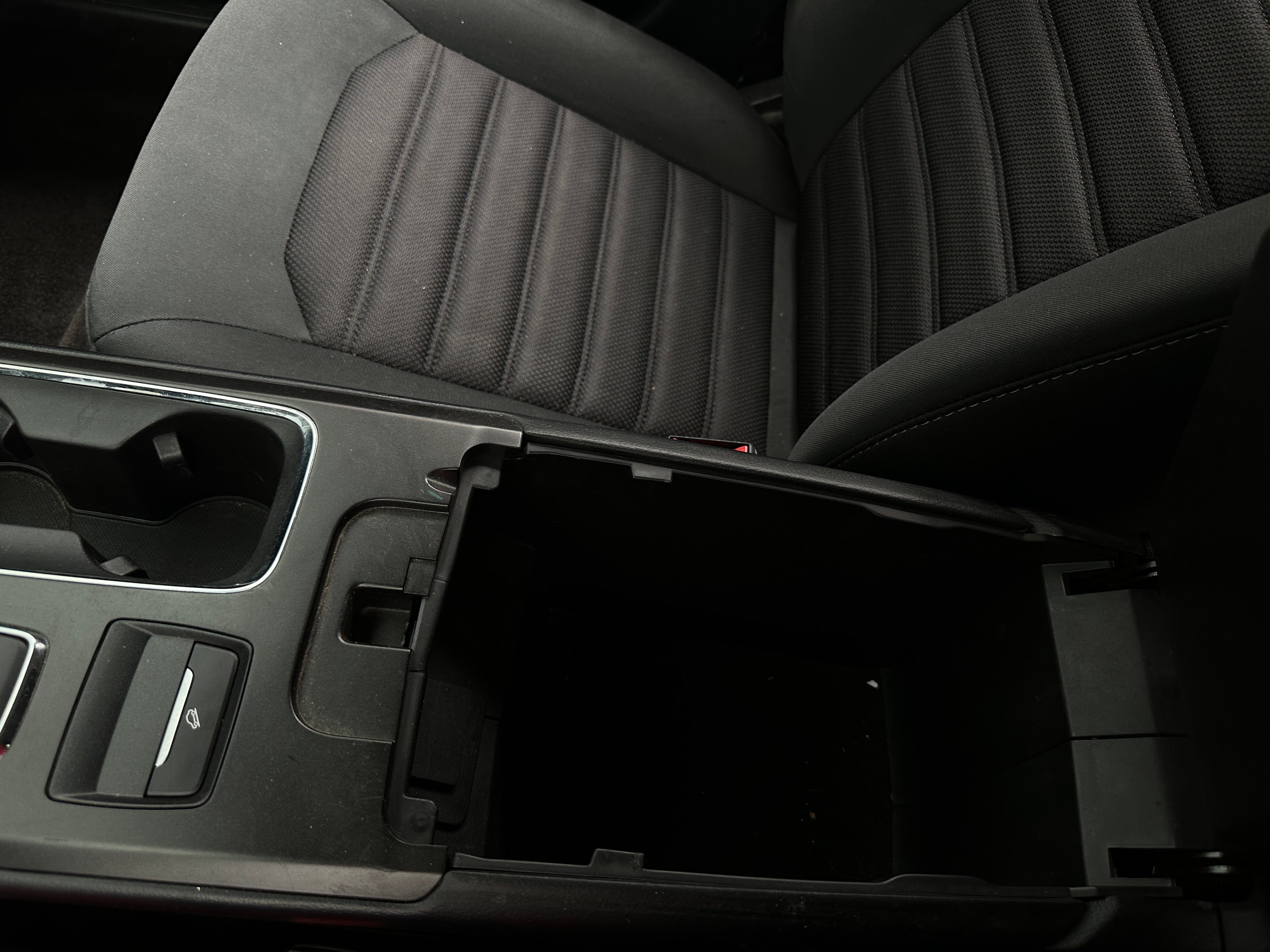 2018 Ford Fusion SE - Photo 13