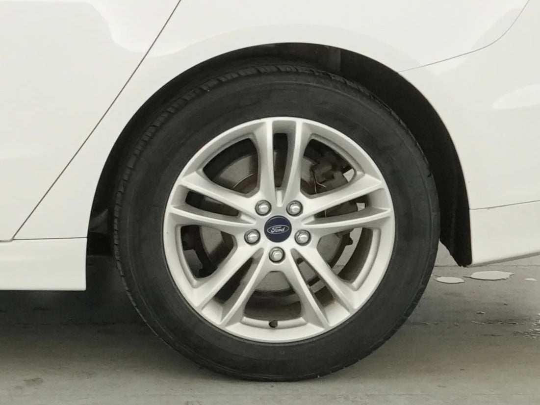 2018 Ford Fusion SE - Photo 15