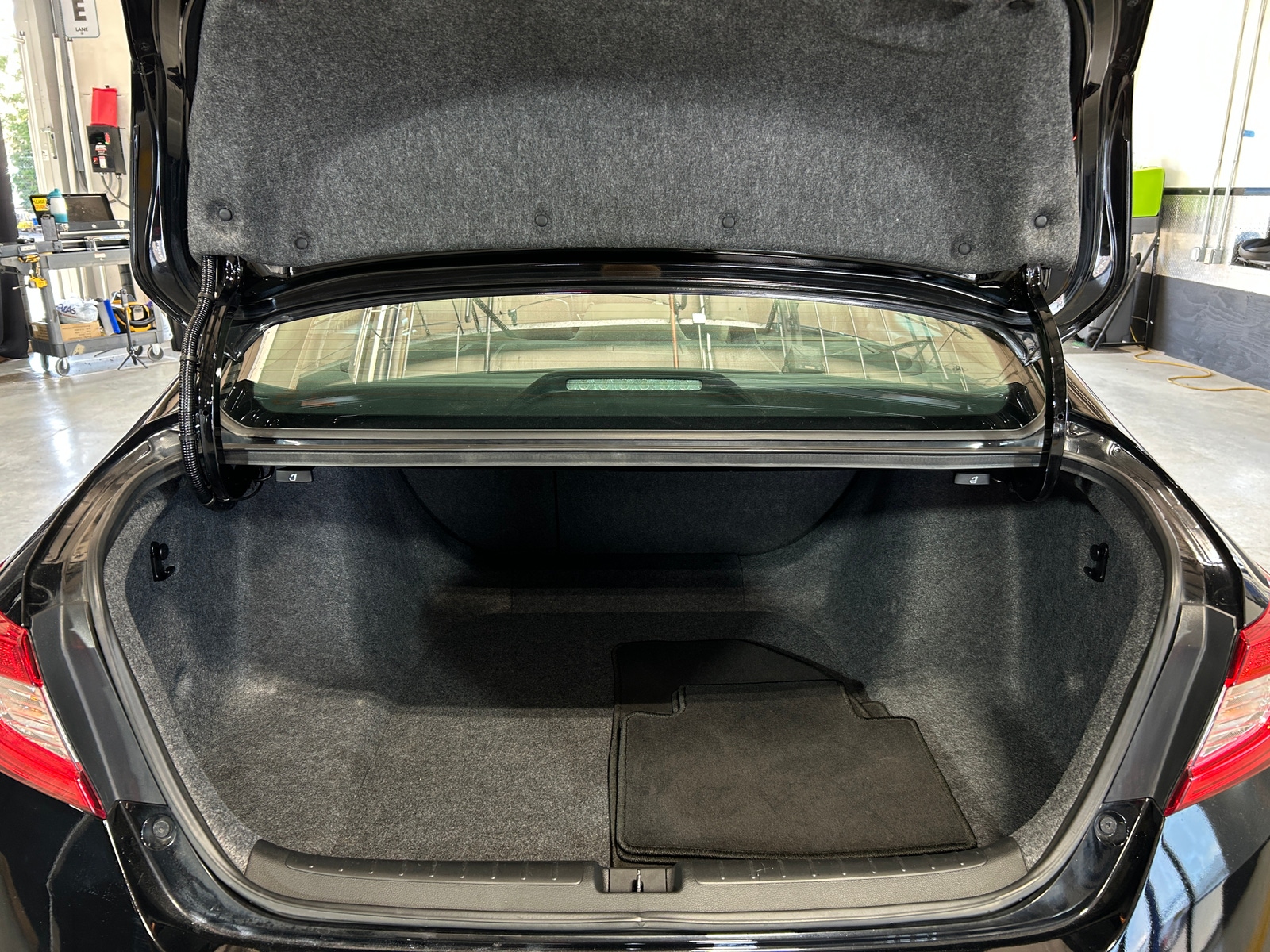 Thumbnail: 2018 Honda Accord - 6