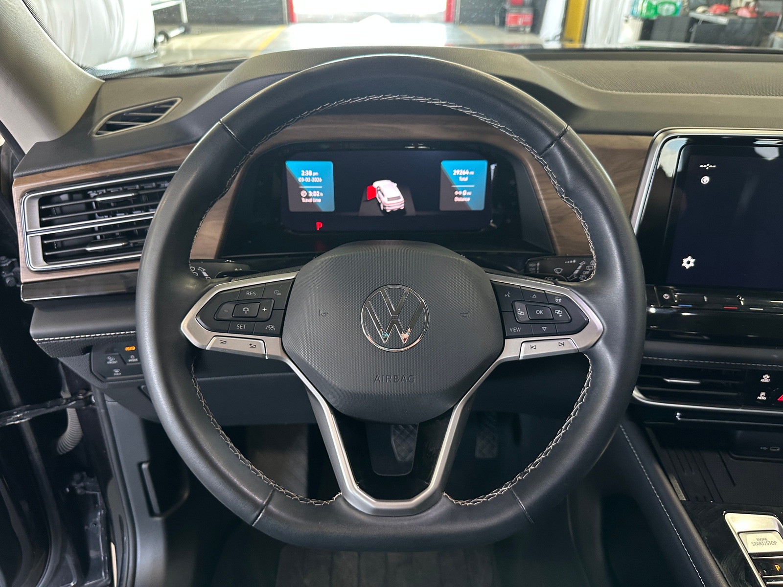 Thumbnail: 2025 Volkswagen Atlas - 4