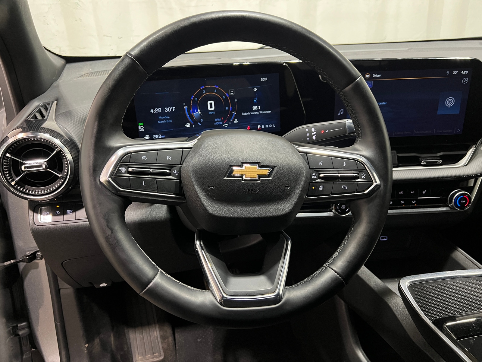 Thumbnail: 2025 Chevrolet Equinox - 5