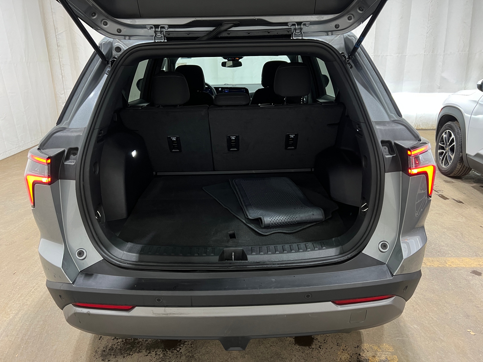 Thumbnail: 2025 Chevrolet Equinox - 7