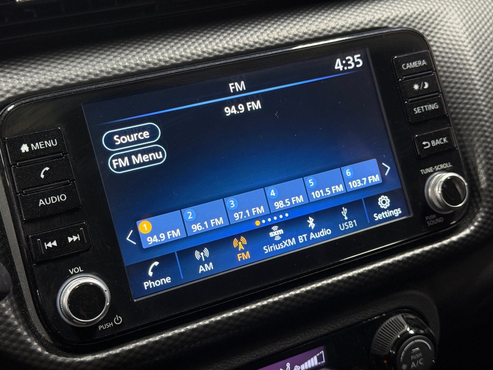 Thumbnail: 2021 Nissan Kicks - 4