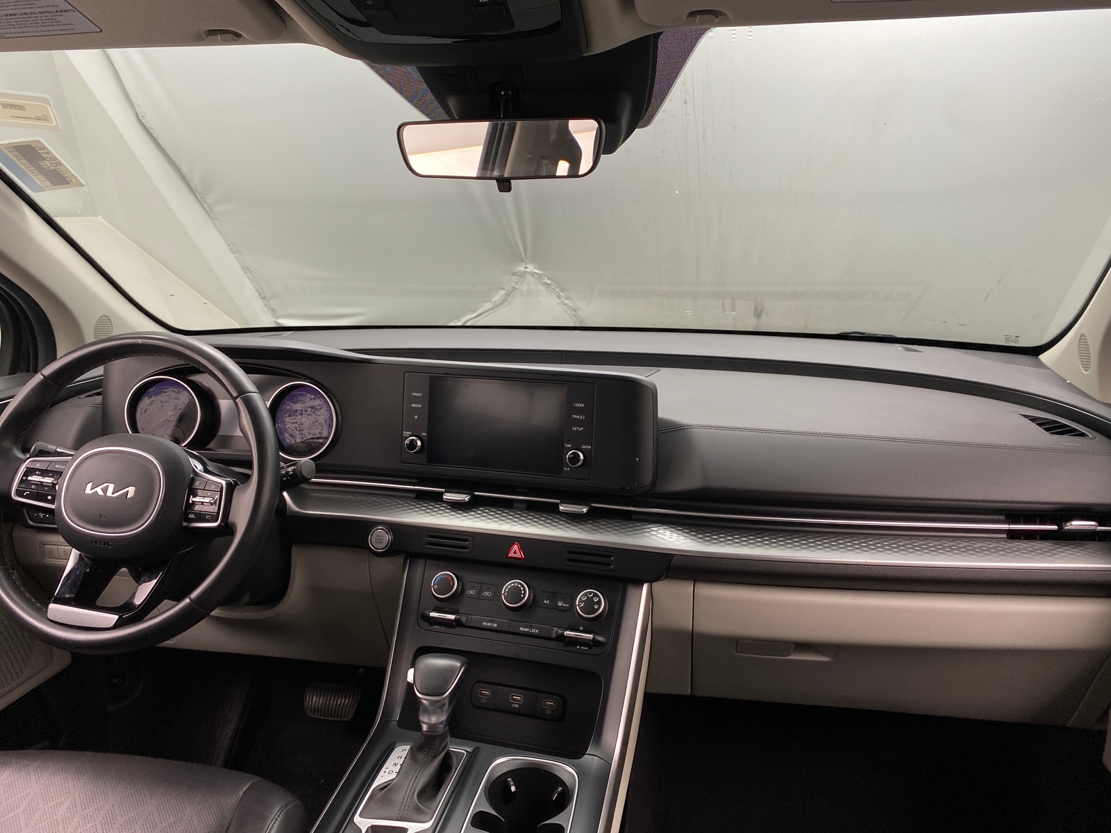 Thumbnail: 2024 Kia Carnival - 2