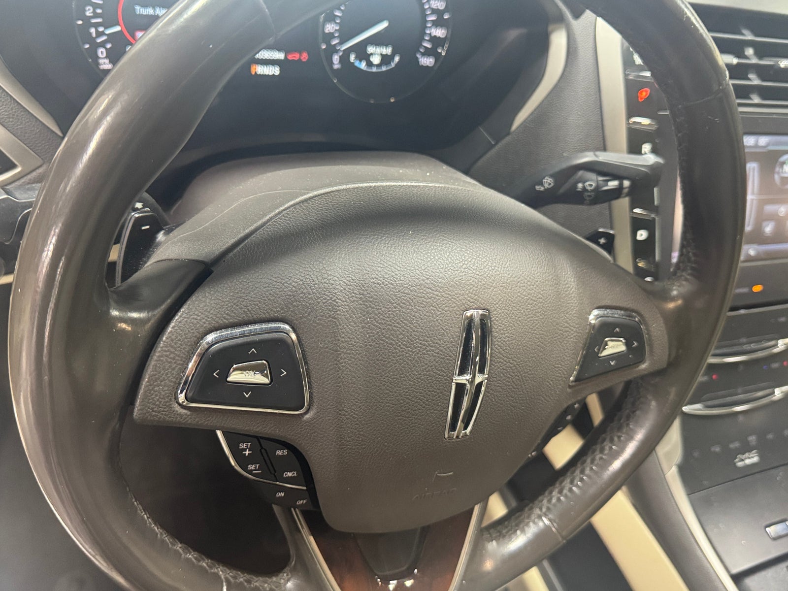 Thumbnail: 2015 Lincoln MKZ - 4