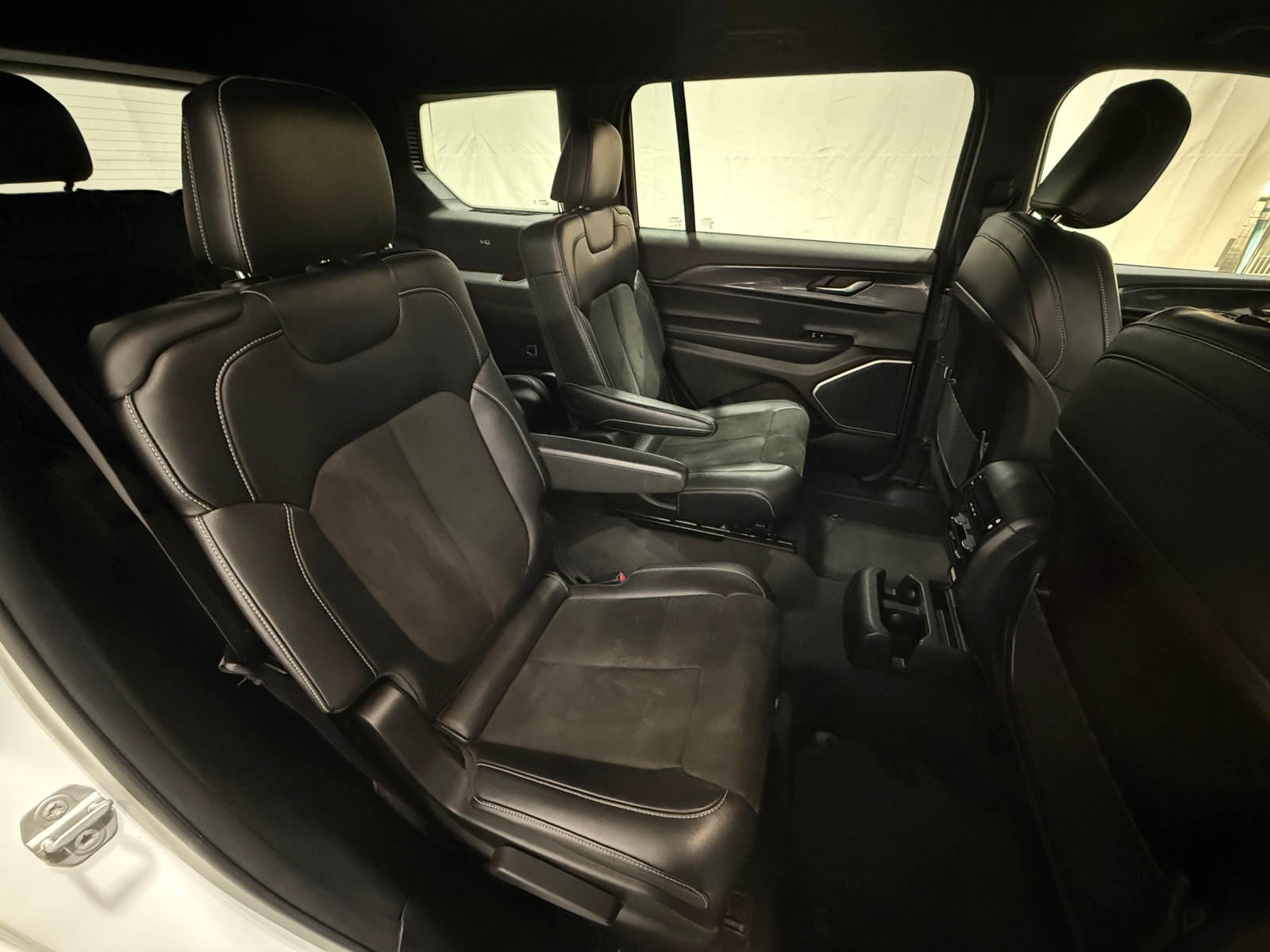 Thumbnail: 2021 Jeep Grand Cherokee L - 5