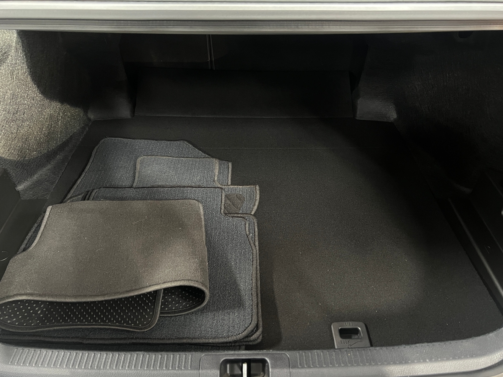 Thumbnail: 2024 Toyota Camry - 6