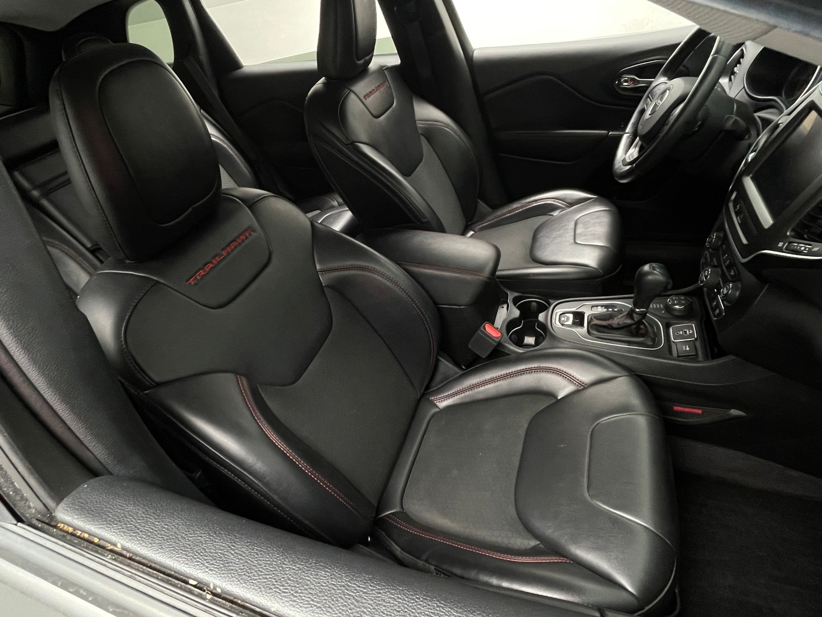 Thumbnail: 2019 Jeep Cherokee - 2