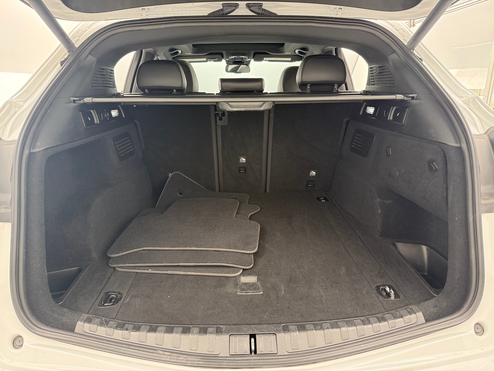 Thumbnail: 2018 Alfa Romeo Stelvio - 6