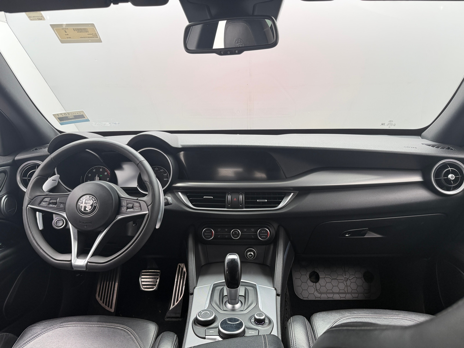 Thumbnail: 2019 Alfa Romeo Stelvio - 2