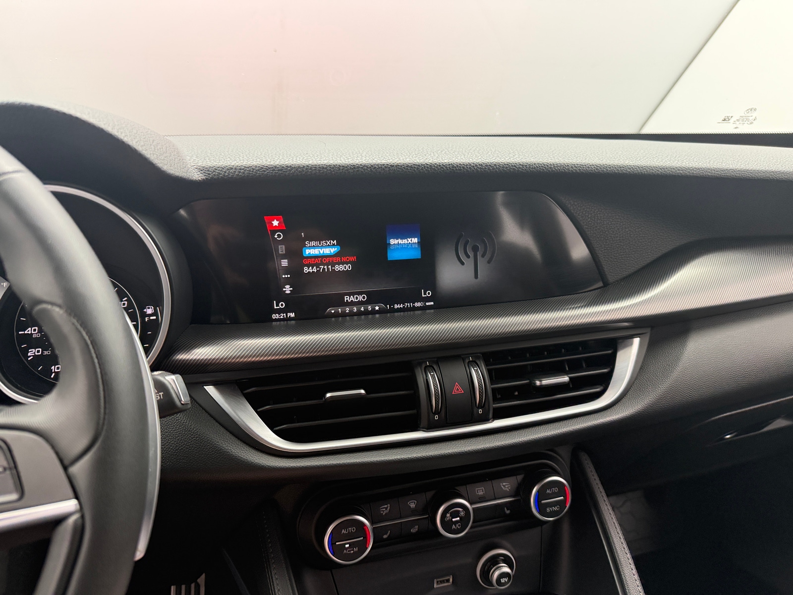 Thumbnail: 2019 Alfa Romeo Stelvio - 3