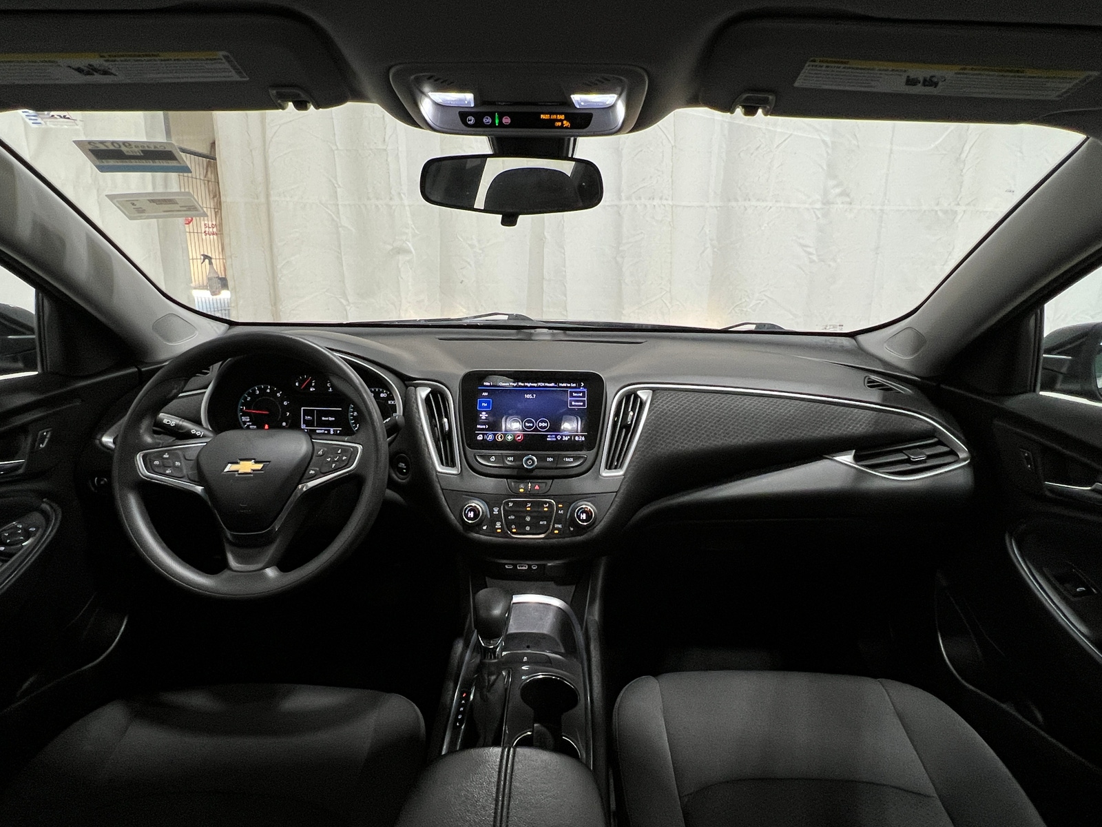 Thumbnail: 2022 Chevrolet Malibu - 3