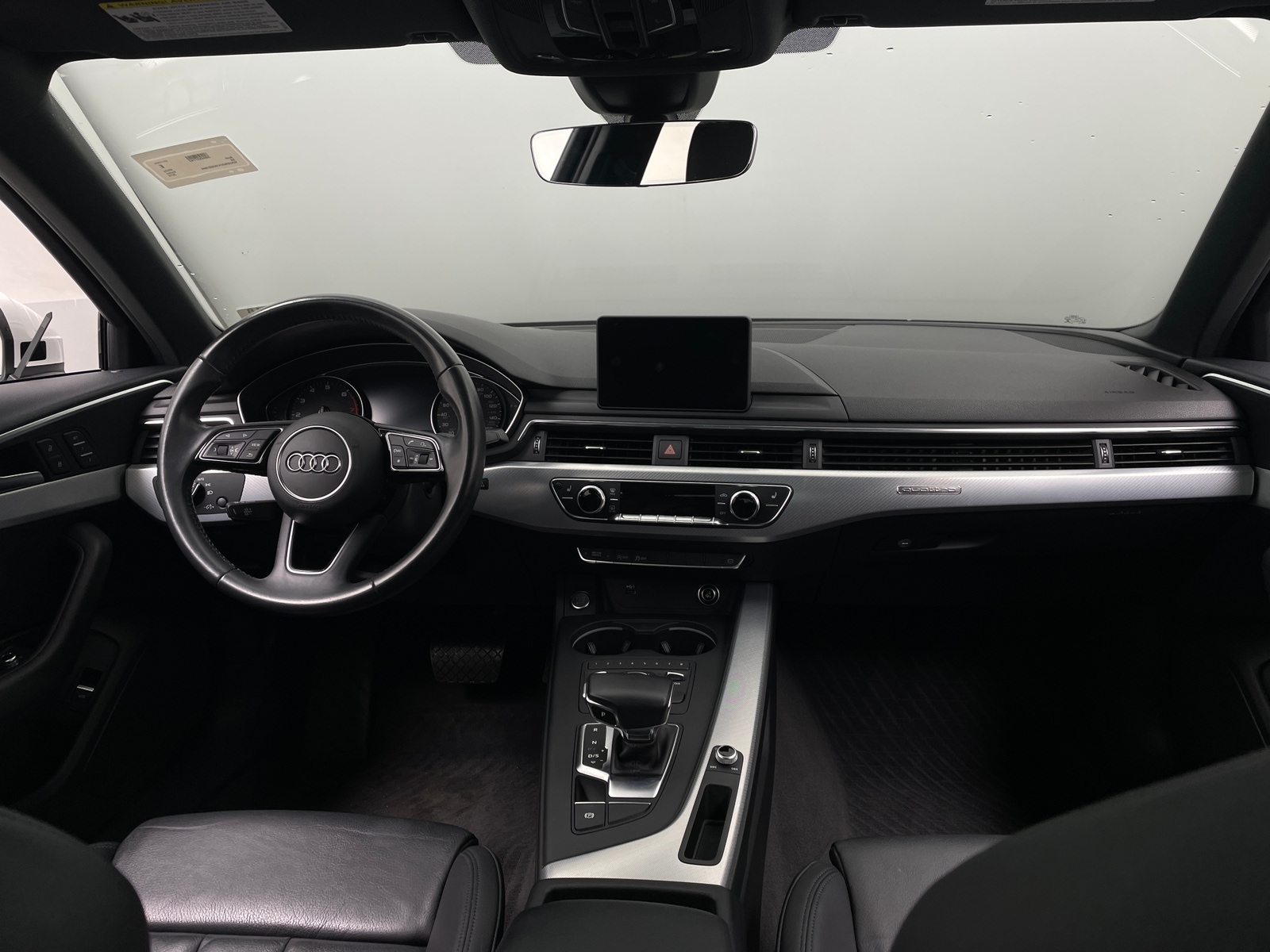 Thumbnail: 2019 Audi A4 - 2