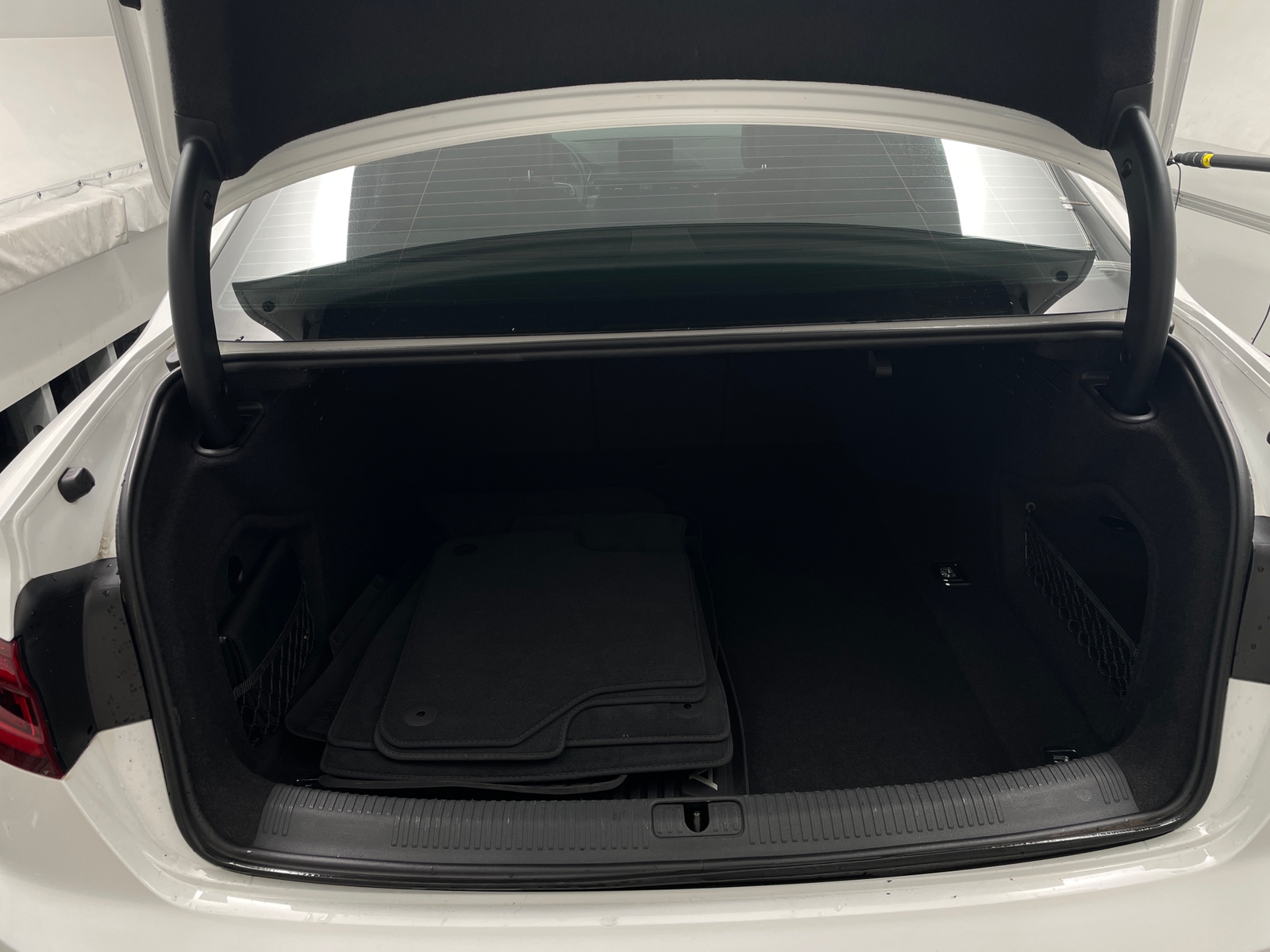 Thumbnail: 2019 Audi A4 - 6