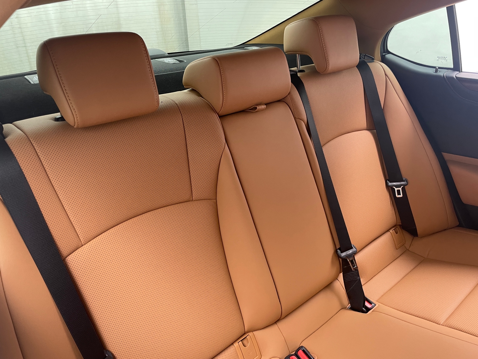 Thumbnail: 2025 Lexus ES - 5