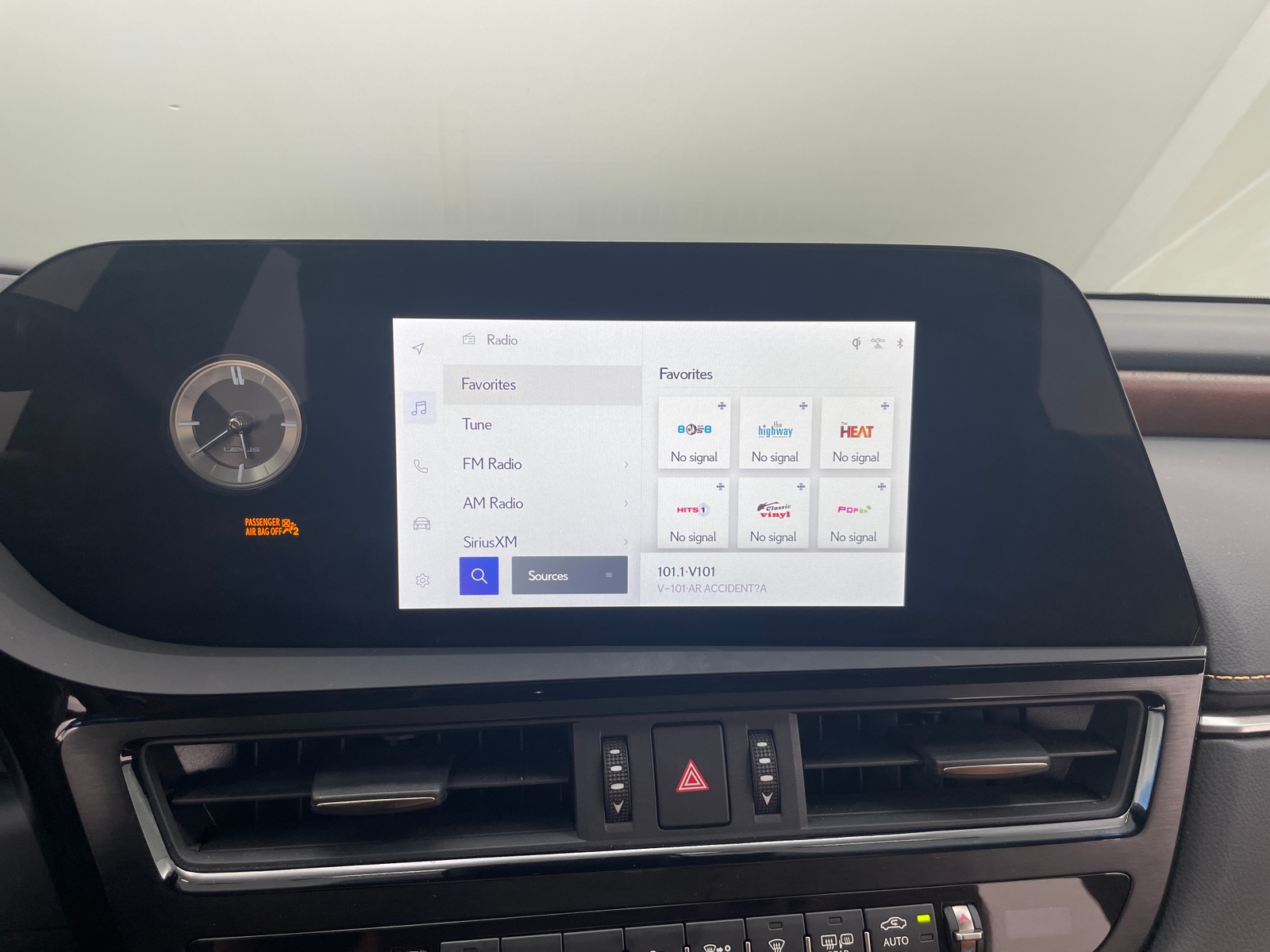 Thumbnail: 2025 Lexus ES - 3