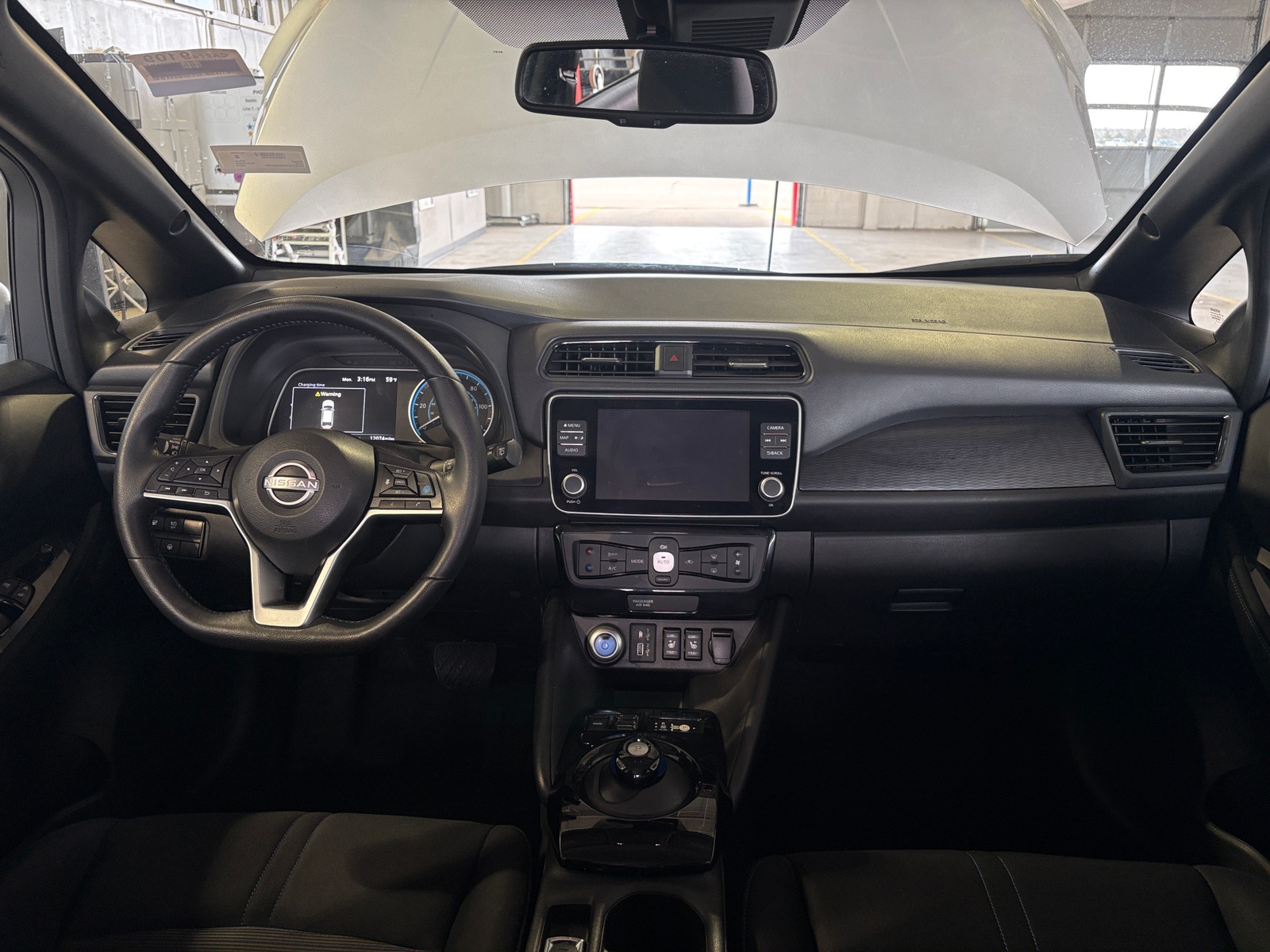 Thumbnail: 2024 Nissan Leaf - 3