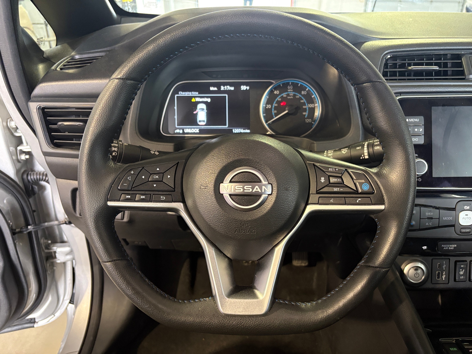 Thumbnail: 2024 Nissan Leaf - 5