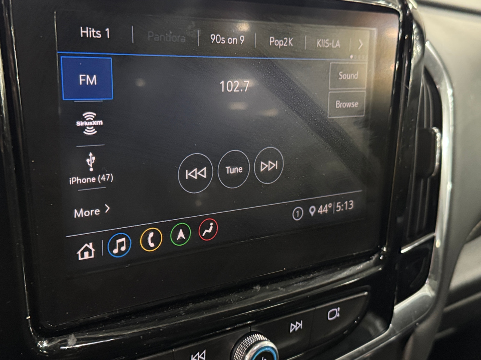 Thumbnail: 2021 Chevrolet Traverse - 3