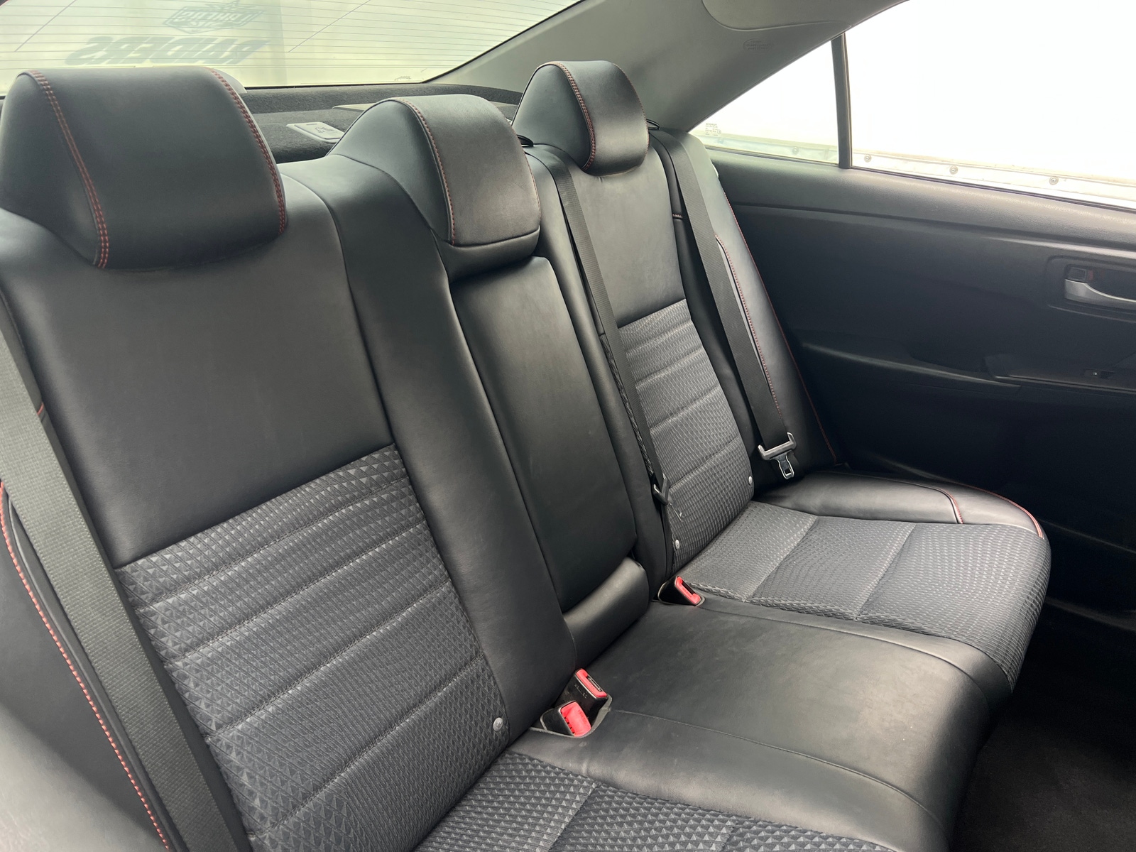 Thumbnail: 2015 Toyota Camry - 6