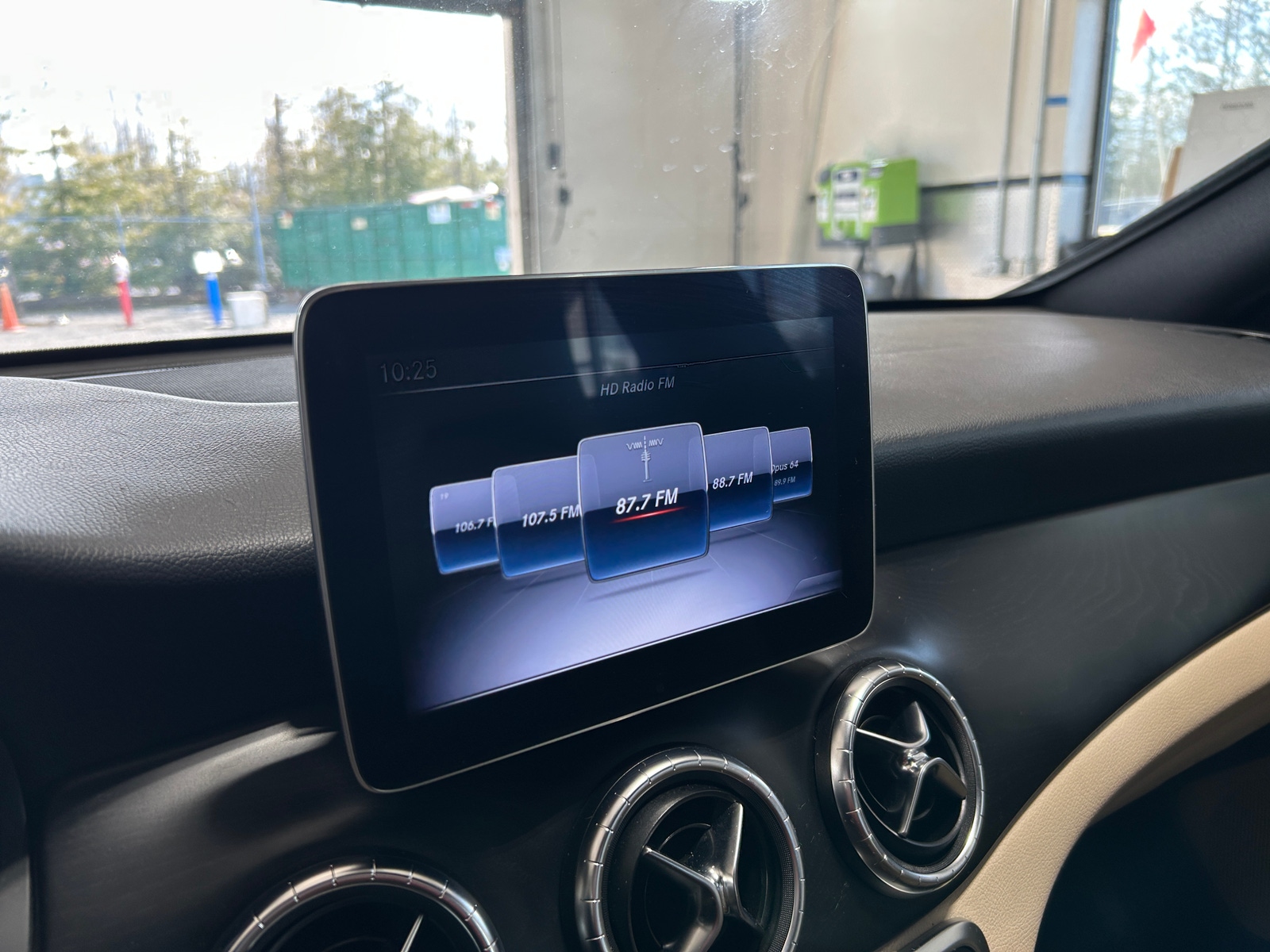 Thumbnail: 2019 Mercedes-Benz CLA - 3