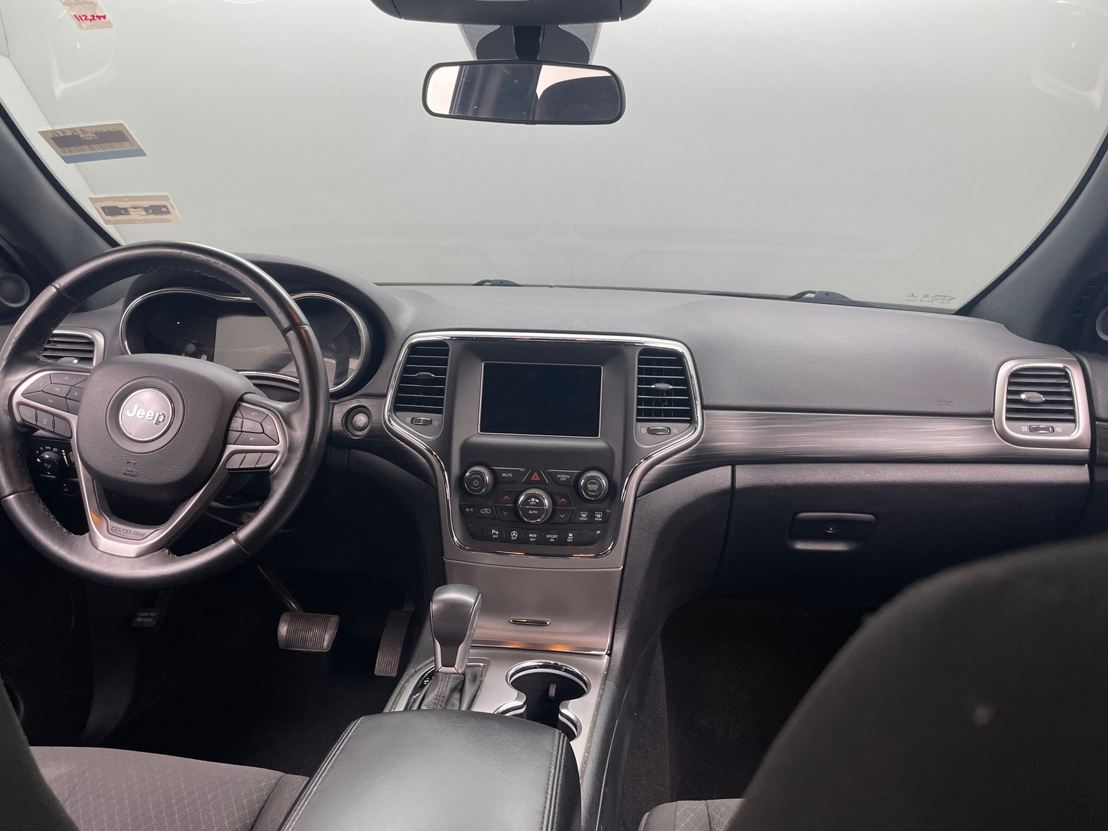 Thumbnail: 2019 Jeep Grand Cherokee - 3