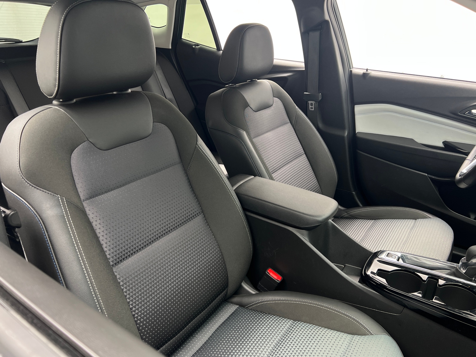 Thumbnail: 2025 Chevrolet Trax - 2